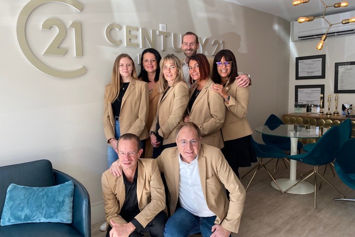 l'équipe de l'agence LD Immobilier