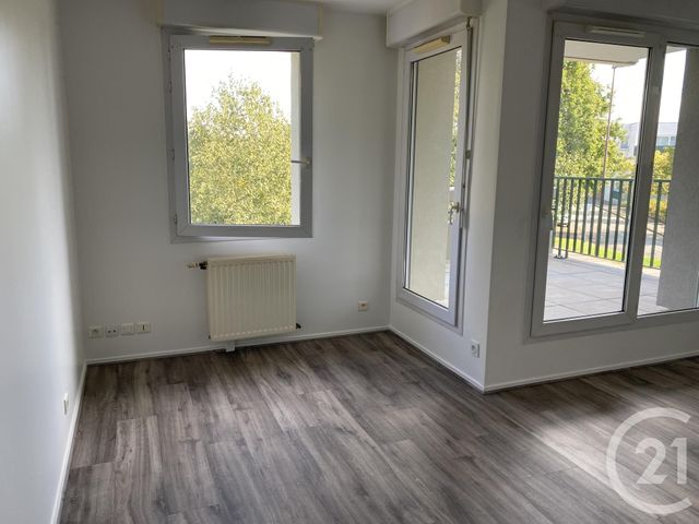 Appartement F1 à louer - 1 pièce - 26.4 m2 - LES ULIS - 91 - ILE-DE-FRANCE - Century 21 Ld Immobilier