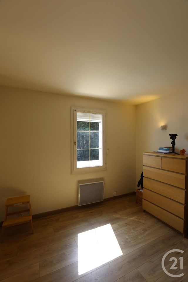 Afficher la photo en grand Appartement à louer - 6 pièces - 115.0 m2 - BONNELLES - 78 - ILE-DE-FRANCE - Century 21 Ld Immobilier