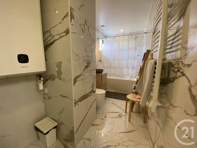 Afficher la photo en grand Appartement à louer - 6 pièces - 115.0 m2 - BONNELLES - 78 - ILE-DE-FRANCE - Century 21 Ld Immobilier