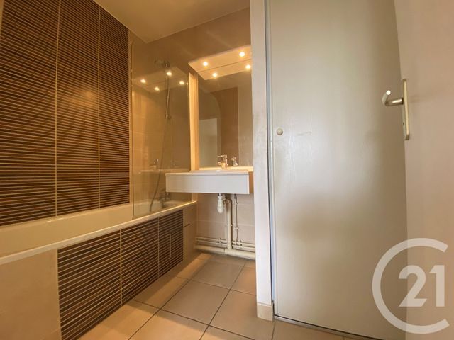 Afficher la photo en grand Appartement F2 à louer - 2 pièces - 43.6 m2 - ST ARNOULT EN YVELINES - 78 - ILE-DE-FRANCE - Century 21 Ld Immobilier