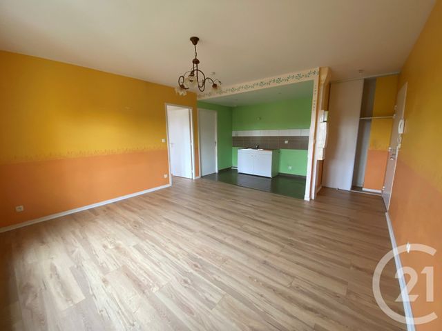 Afficher la photo en grand Appartement F2 à louer - 2 pièces - 43.6 m2 - ST ARNOULT EN YVELINES - 78 - ILE-DE-FRANCE - Century 21 Ld Immobilier