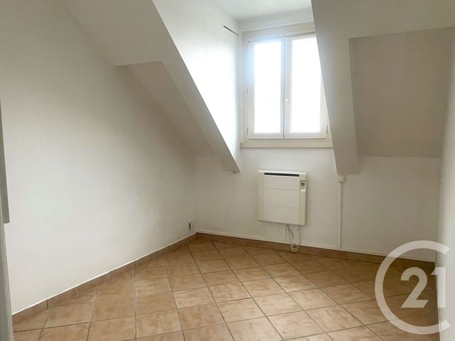 Appartement à louer - 2 pièces - 34.25 m2 - ST ARNOULT EN YVELINES - 78 - ILE-DE-FRANCE - Century 21 Ld Immobilier