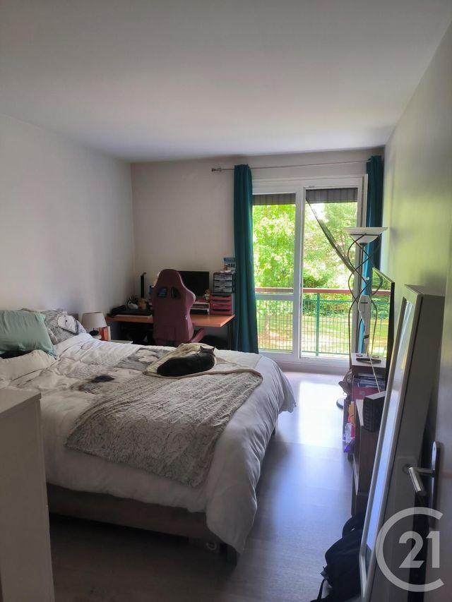 Appartement F2 à louer - 2 pièces - 78.12 m2 - VILLEBON SUR YVETTE - 91 - ILE-DE-FRANCE - Century 21 Ld Immobilier