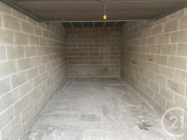 Parking à louer LIMOURS