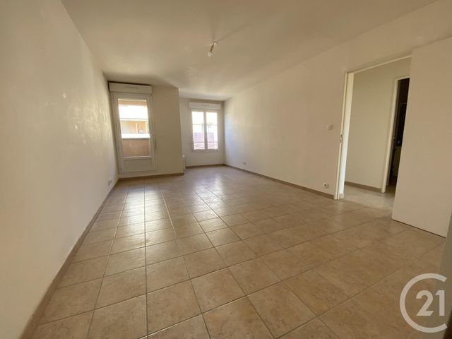 Appartement F3 à louer - 3 pièces - 80.79 m2 - FORGES LES BAINS - 91 - ILE-DE-FRANCE - Century 21 Ld Immobilier