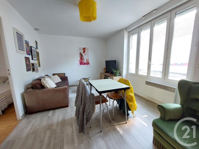 Appartement F2 à louer BRIIS SOUS FORGES