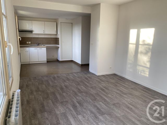 Appartement Studio à louer - 1 pièce - 31.64 m2 - ST ARNOULT EN YVELINES - 78 - ILE-DE-FRANCE - Century 21 Ld Immobilier