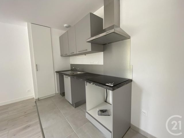 Appartement F2 à louer - 2 pièces - 39.5 m2 - RAMBOUILLET - 78 - ILE-DE-FRANCE - Century 21 Ld Immobilier