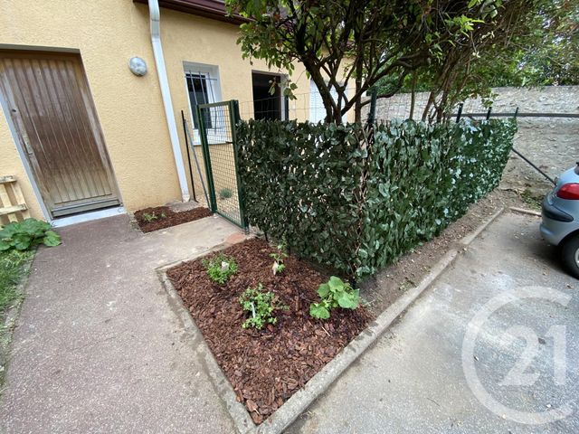 Appartement Duplex à louer - 2 pièces - 31.22 m2 - ETRECHY - 91 - ILE-DE-FRANCE - Century 21 Ld Immobilier