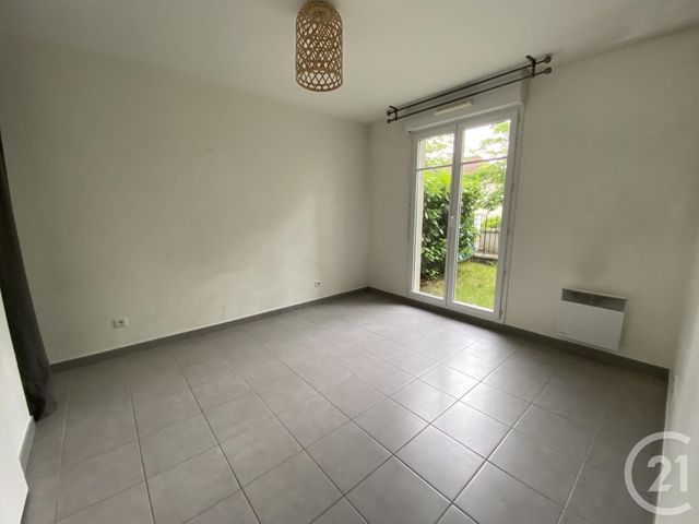 Appartement F2 à louer - 2 pièces - 37.51 m2 - VILLEBON SUR YVETTE - 91 - ILE-DE-FRANCE - Century 21 Ld Immobilier