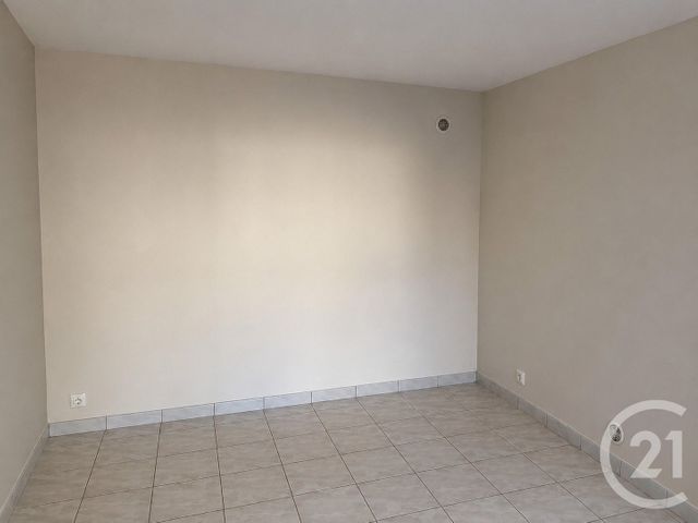 Appartement F2 à vendre - 2 pièces - 46.41 m2 - ST CHERON - 91 - ILE-DE-FRANCE - Century 21 Ld Immobilier