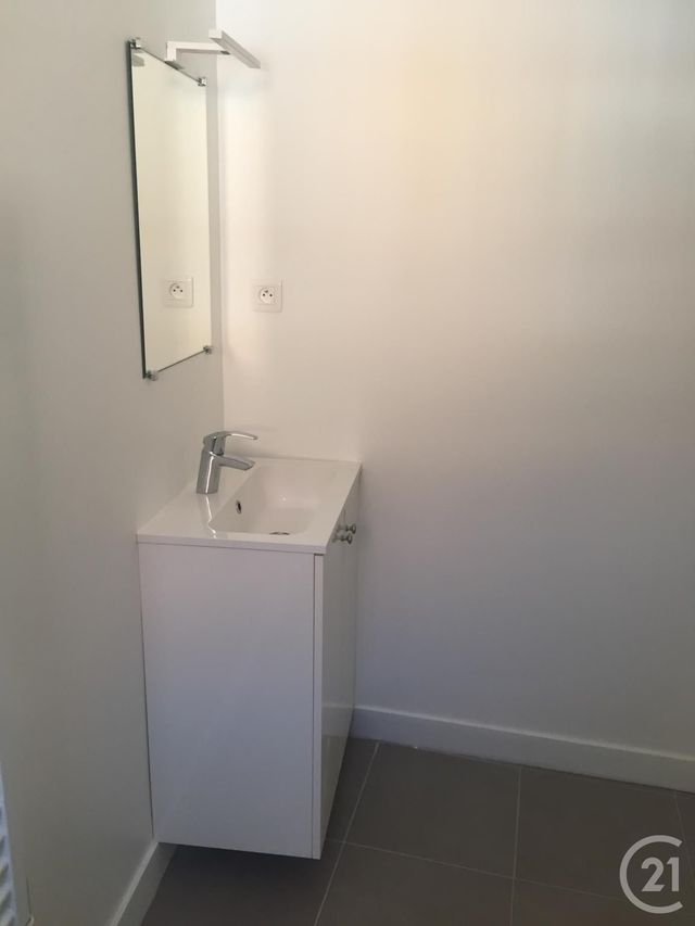 Appartement F3 à louer - 3 pièces - 70.94 m2 - LES MOLIERES - 91 - ILE-DE-FRANCE - Century 21 Ld Immobilier