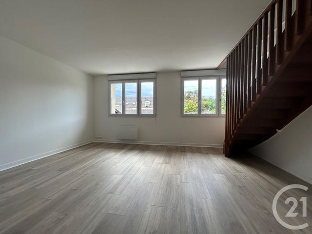 Appartement Duplex à louer LIMOURS