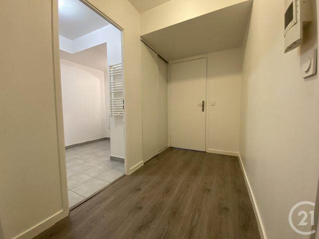 Appartement F2 à louer - 2 pièces - 50.7 m2 - PALAISEAU - 91 - ILE-DE-FRANCE - Century 21 Ld Immobilier