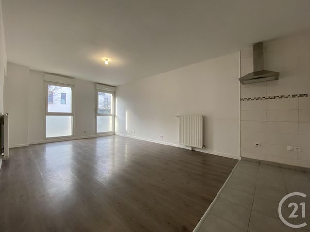 Appartement F2 à louer - 2 pièces - 50.7 m2 - PALAISEAU - 91 - ILE-DE-FRANCE - Century 21 Ld Immobilier