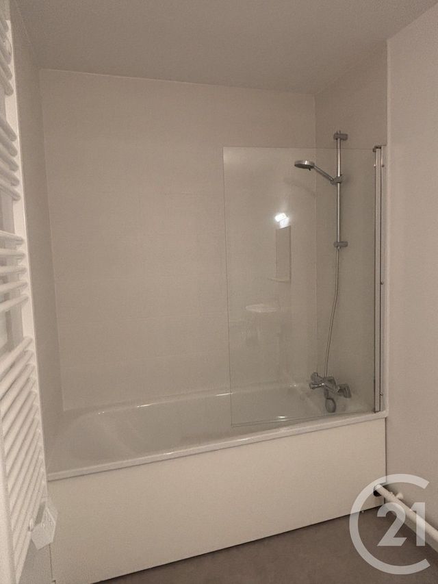 Appartement F2 à louer - 2 pièces - 40.23 m2 - DOURDAN - 91 - ILE-DE-FRANCE - Century 21 Ld Immobilier