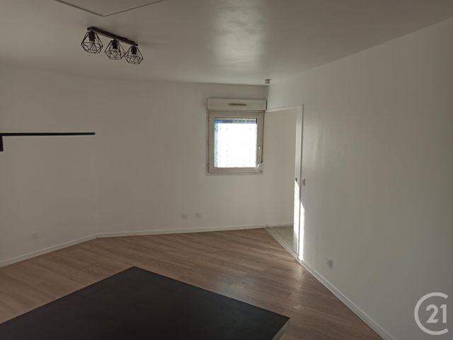 Appartement F2 à louer - 2 pièces - 43.27 m2 - LONGJUMEAU - 91 - ILE-DE-FRANCE - Century 21 Ld Immobilier