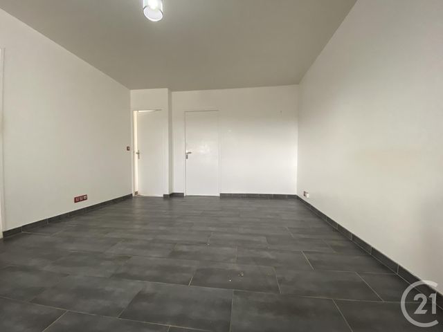 Appartement F3 à louer - 3 pièces - 57.06 m2 - ST ARNOULT EN YVELINES - 78 - ILE-DE-FRANCE - Century 21 Ld Immobilier