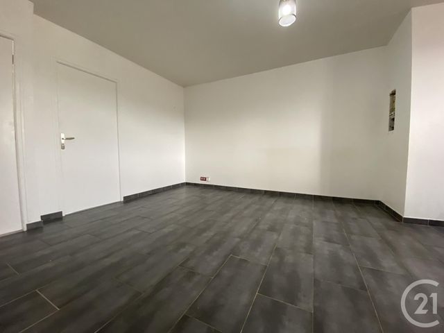 Appartement F3 à louer - 3 pièces - 57.06 m2 - ST ARNOULT EN YVELINES - 78 - ILE-DE-FRANCE - Century 21 Ld Immobilier