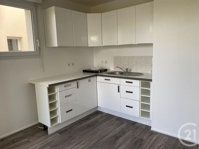 Appartement F1 à louer - 1 pièce - 26.4 m2 - LES ULIS - 91 - ILE-DE-FRANCE - Century 21 Ld Immobilier