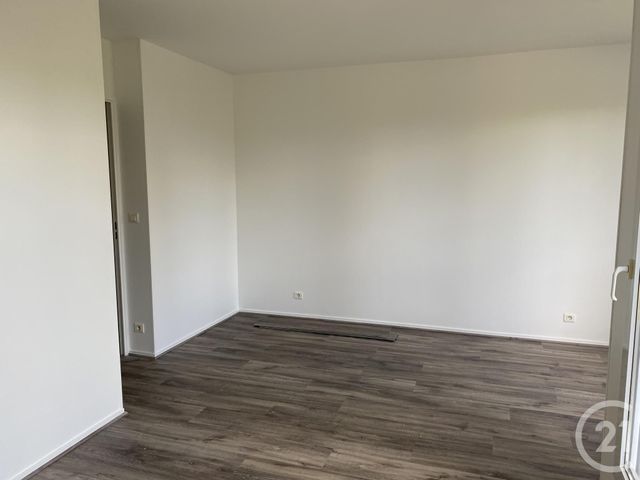 Appartement F1 à louer - 1 pièce - 26.4 m2 - LES ULIS - 91 - ILE-DE-FRANCE - Century 21 Ld Immobilier